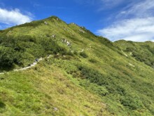 弓折上段、登りは緩いが私には体力的に一番きつい場所。